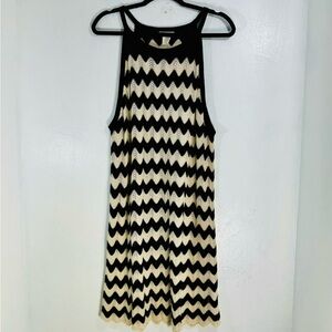 XL Haute Hippy-Cream and black zigzag midi dress.Size XL
